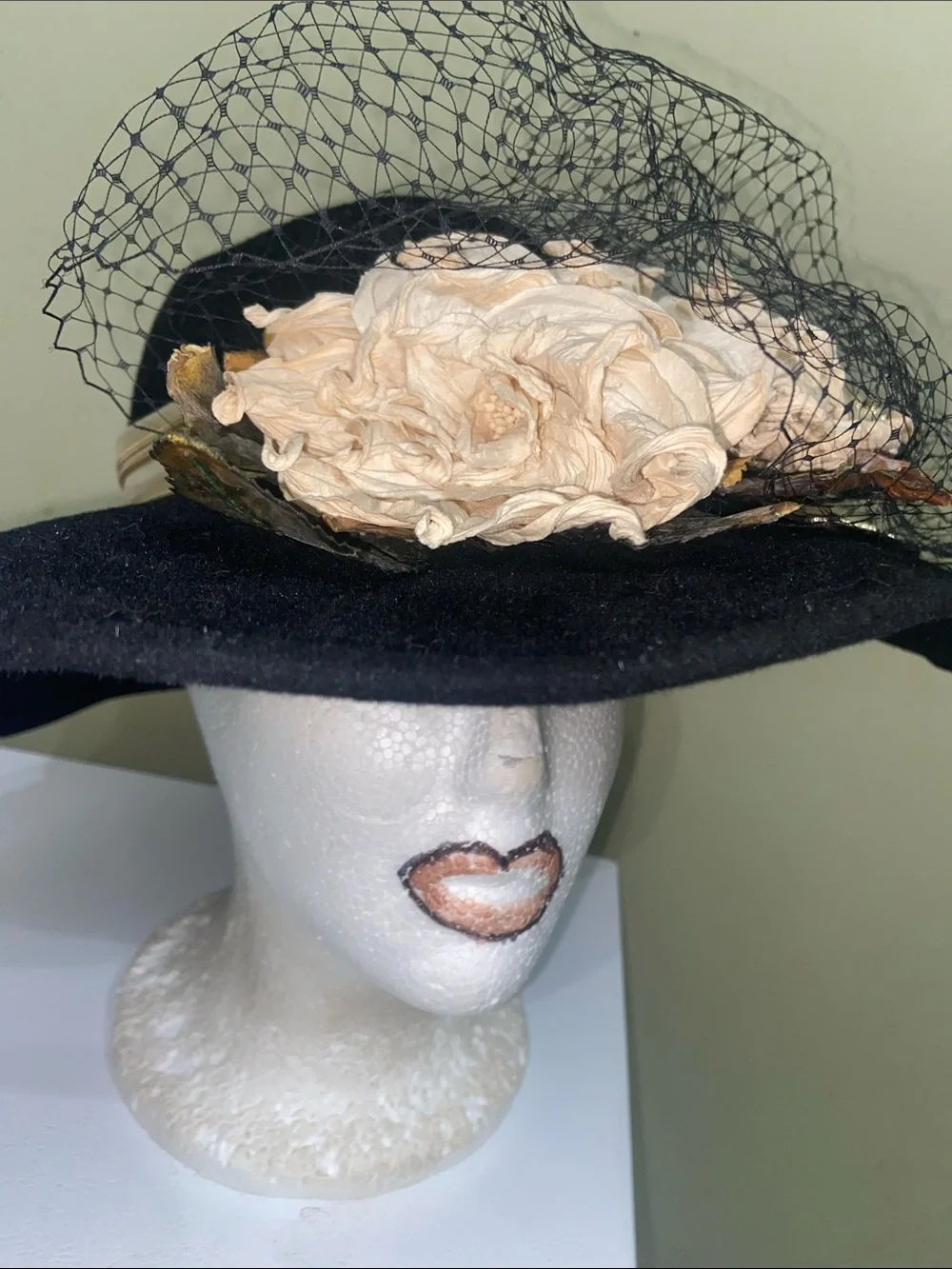 Pretty Dress Hat : Church Hat by Sonni San Francisco
